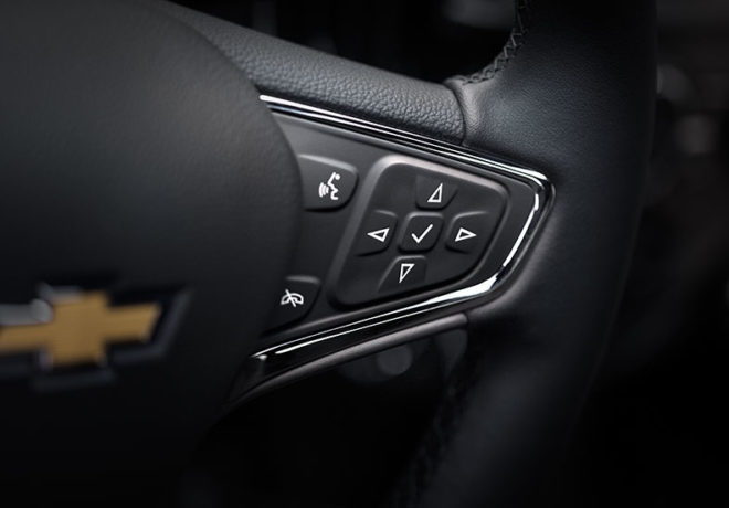 Chevrolet Cruze control buttons